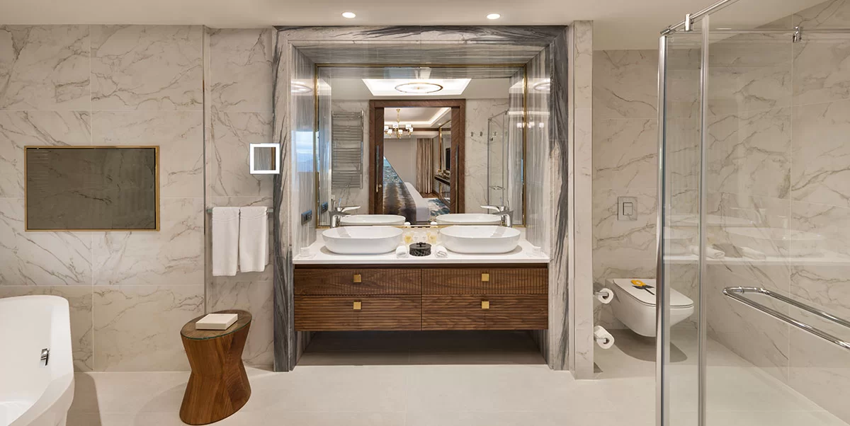 PRESIDENTAL SUITE WITH KING SIZE BED, SEA VIEW