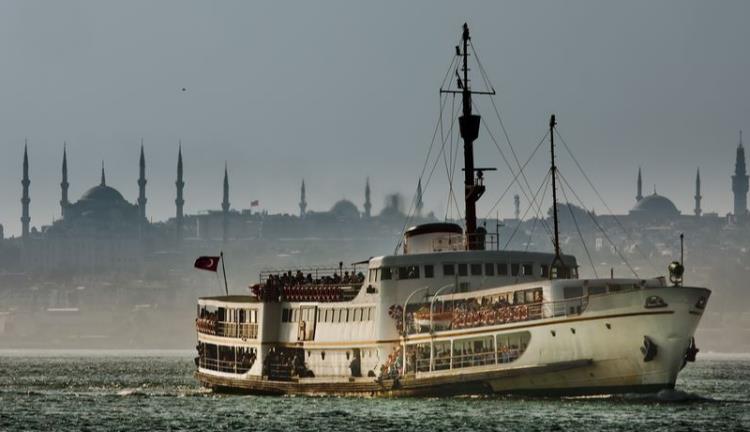 Köprülerden Önce İki Yakayı Birleştiren İstanbul Vapurlarının Hikayesi