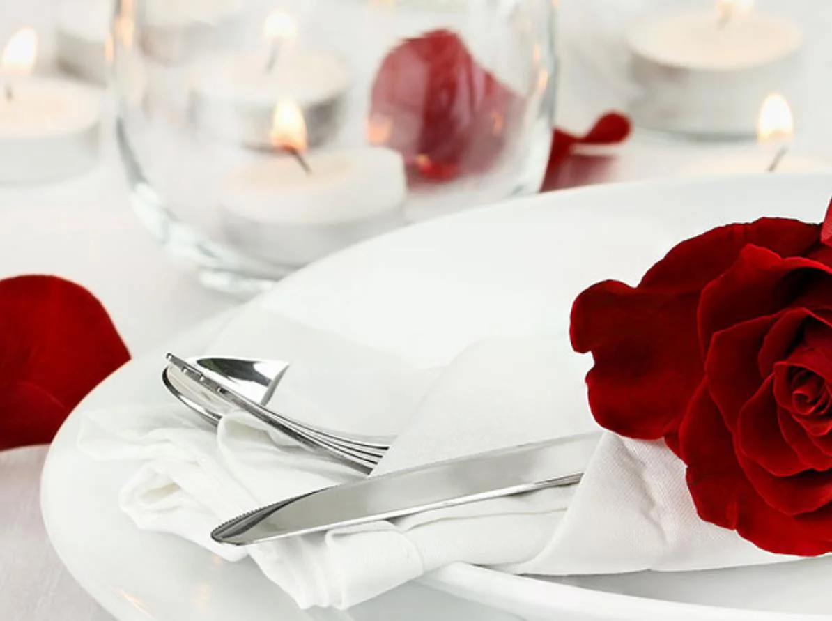 1st Anniversary Dinner Gift To The Bride and Groom