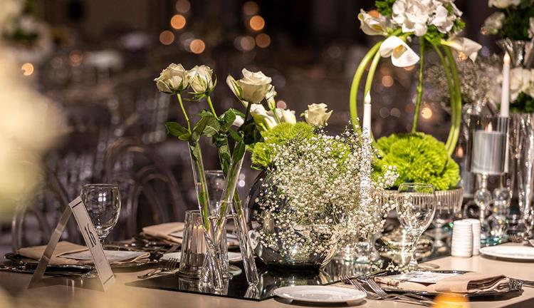 Tips for Table Decoration in Wedding Organization