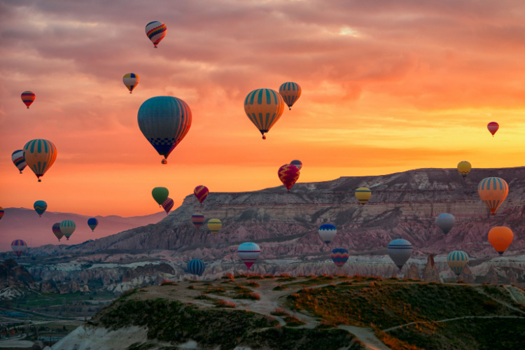 2023 Travel Trends for Valentine's Day