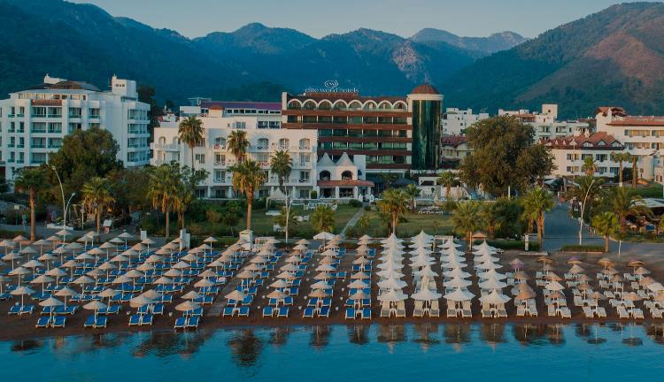 Hotels with Honeymoon Gift Opportunity