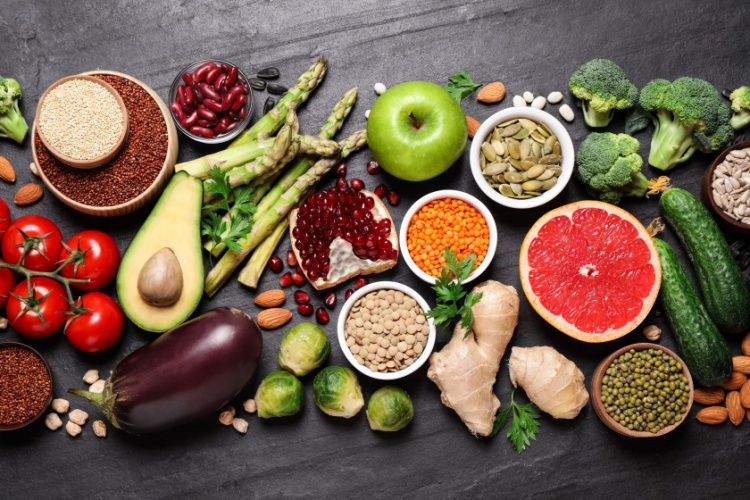 8 HEALTHY VEGETABLES AND FRUITS OF SPRING THAT ARE MOST LOVED