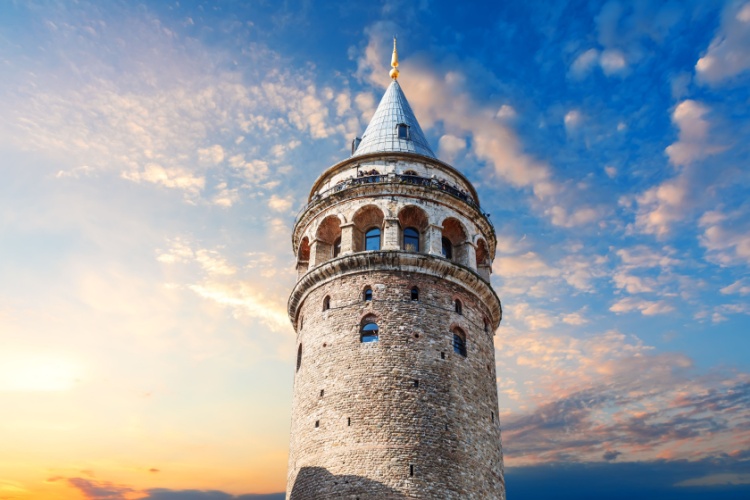 İstanbul'da Kültür ve Tarihin İzleri: Geçmişten Günümüze Beyoğlu!