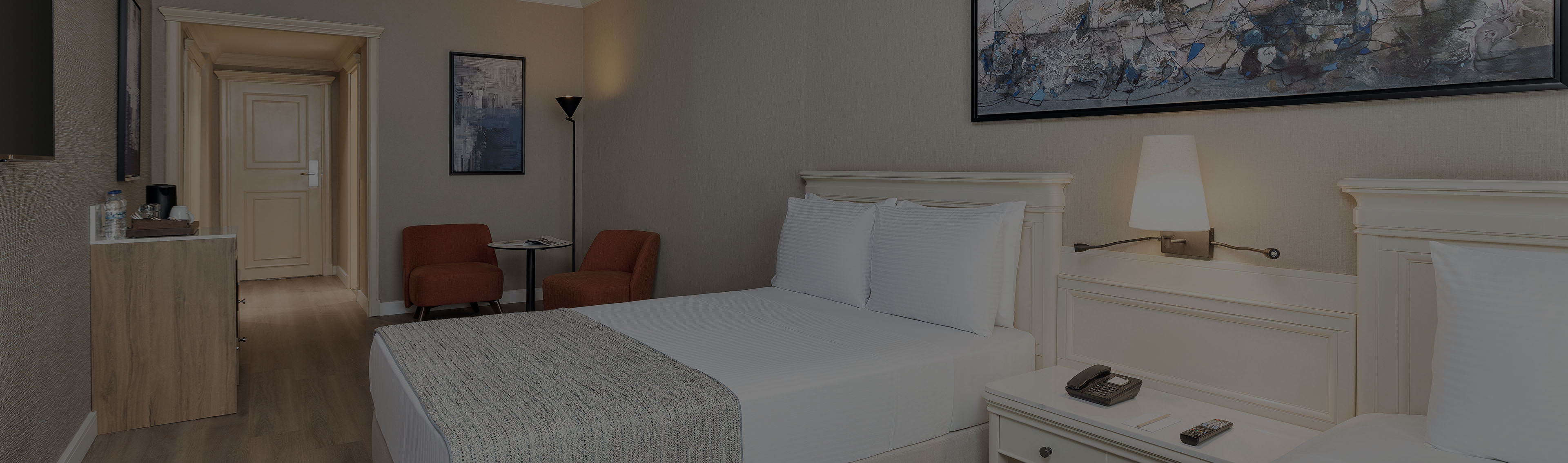 TRENDY ODA, BÜYÜK YATAKLI VE TEK KİŞİLİK YATAKLI 