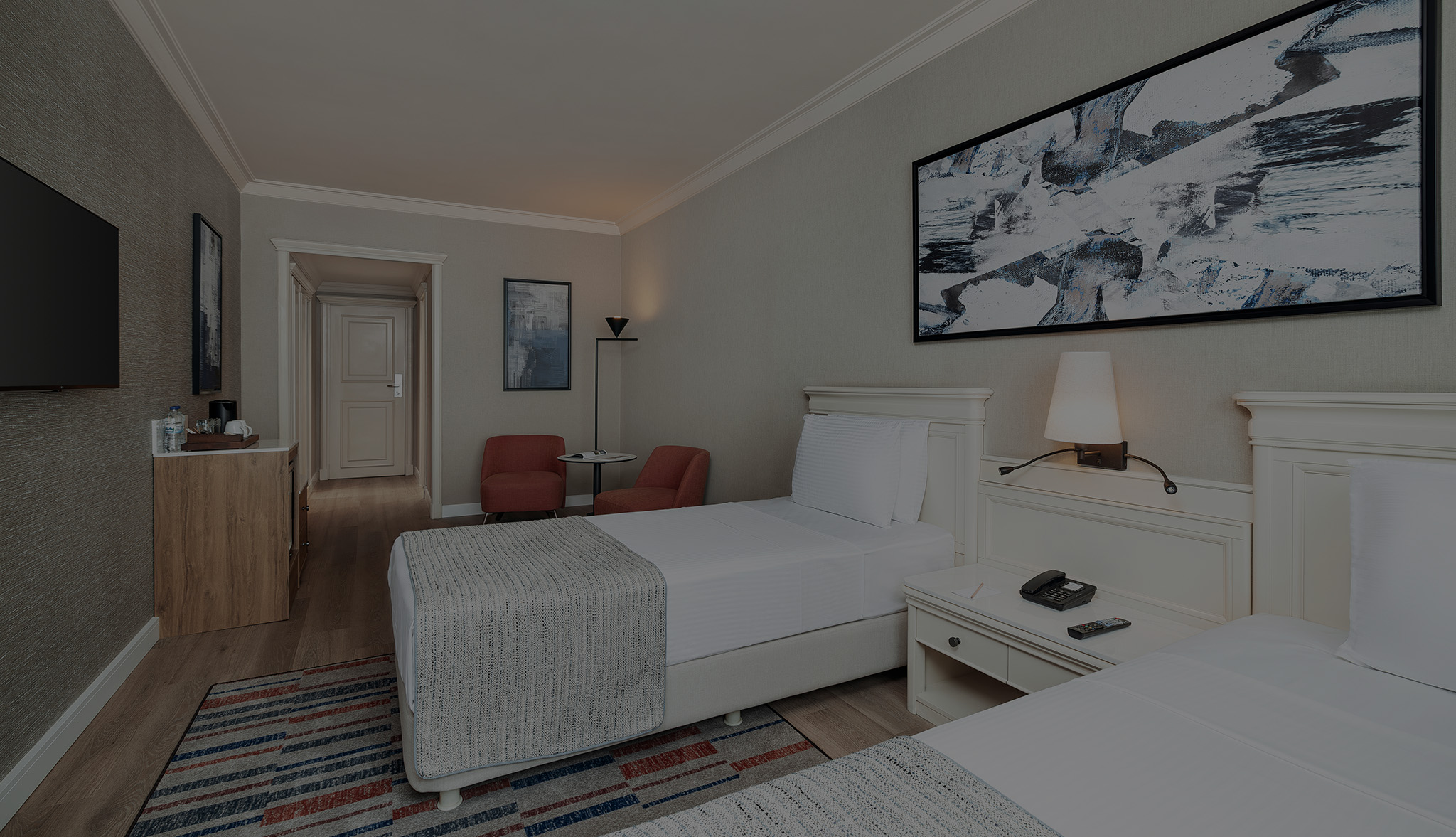 TRENDY ROOM WITH 2 SINGLE BEDS
