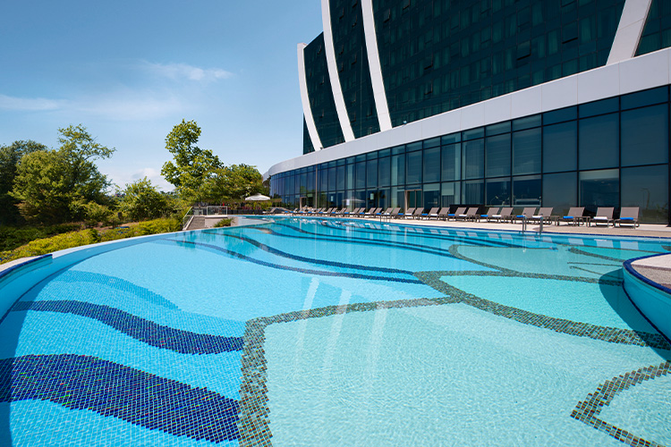Hotels with Pools to Cool Off in Summer in İstanbul