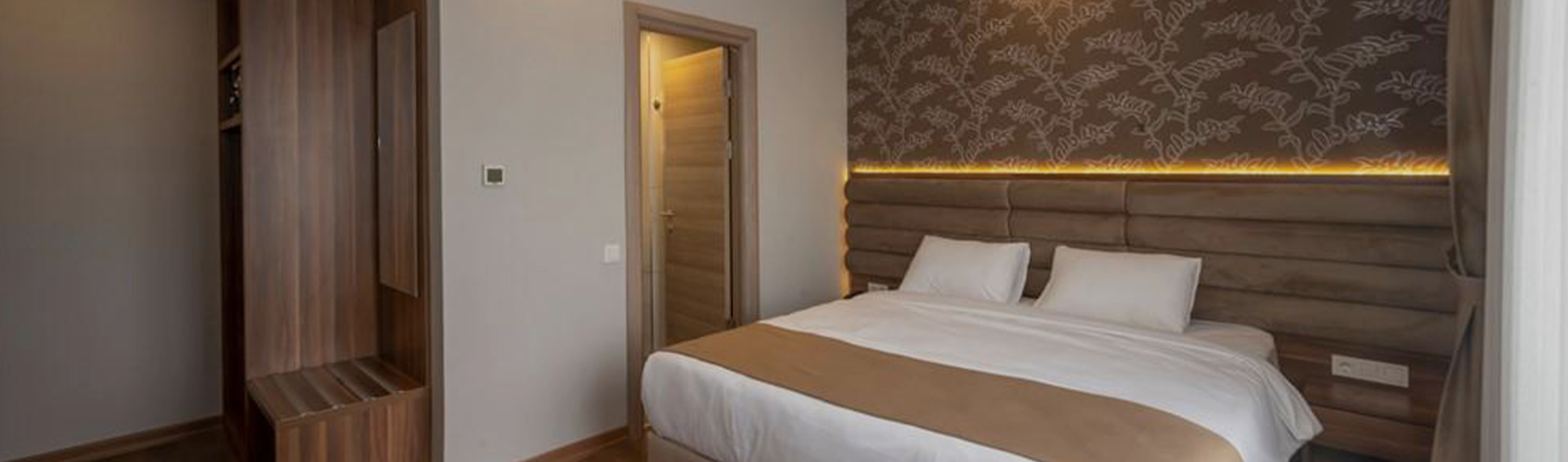 DELUXE ODA, BÜYÜK YATAKLI