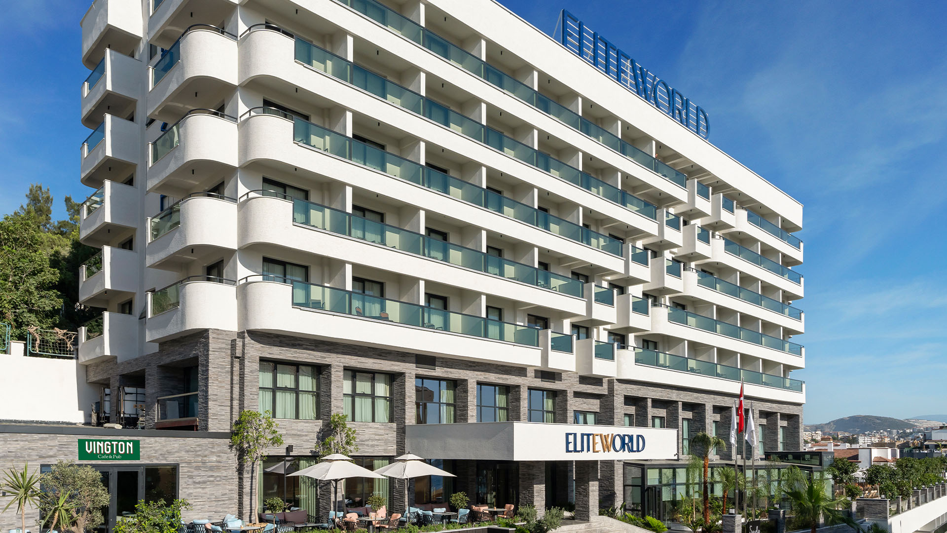An Aegean Vacation Filled with Love: Kuşadası Honeymoon Itineraries and Hotel Recommendations
