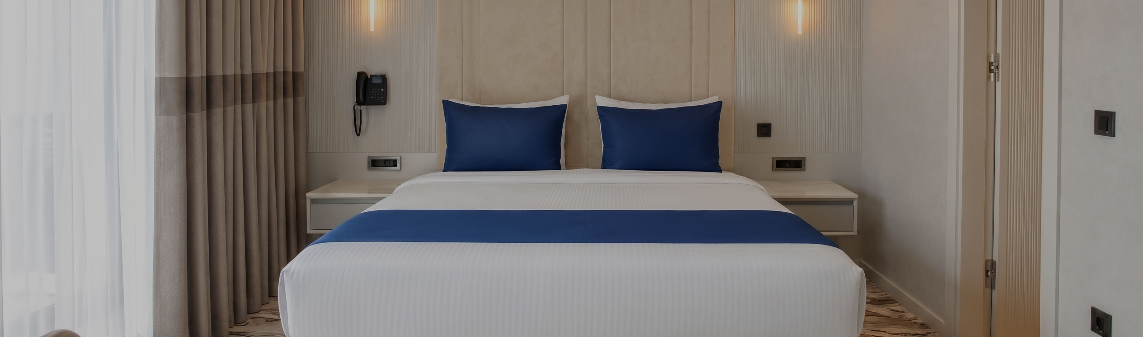 SUPERIOR ROOM – KING BED WITH BALCONY & SEA VIEW