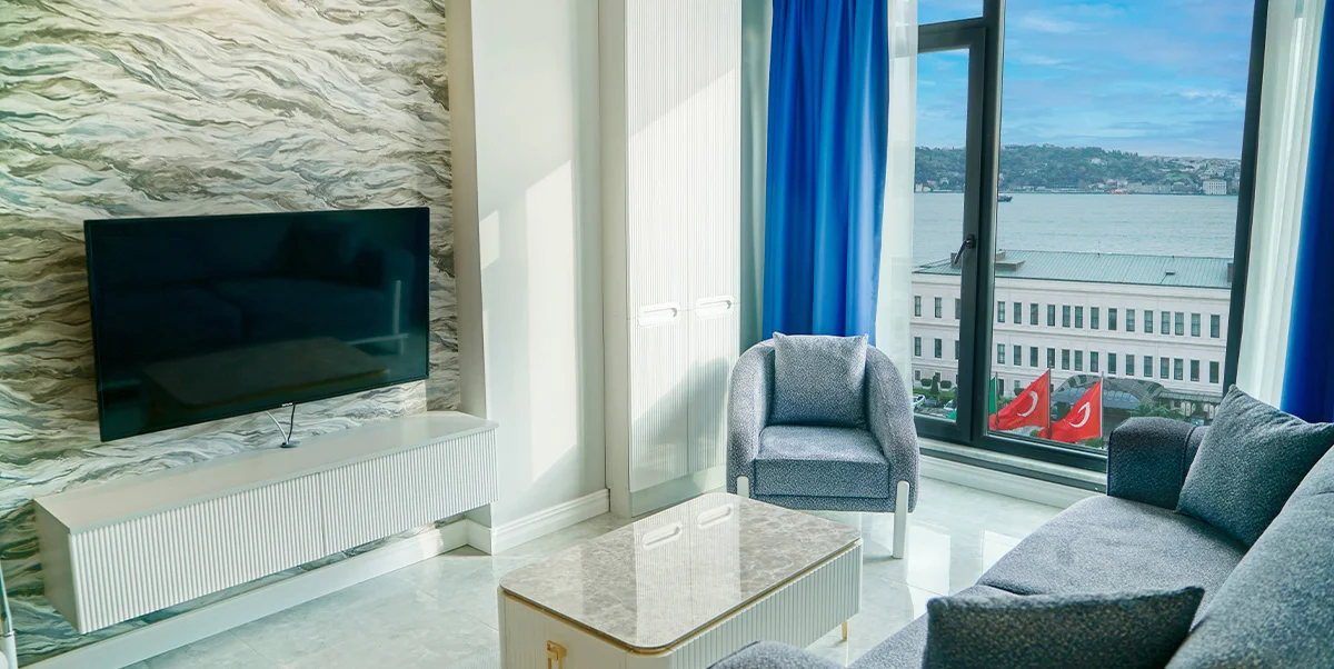 COMFORT SUITE WITH KING SIZE BED, SEA VIEW