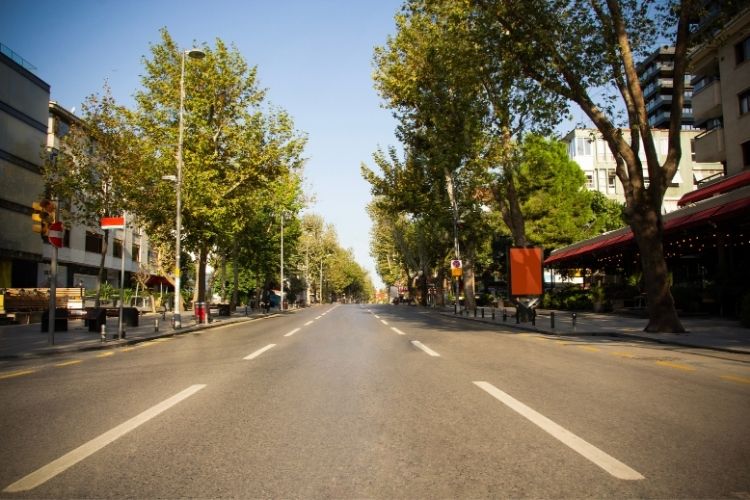 Bağdat Caddesi’nde Yürüyüş ve Alışveriş Yapmak