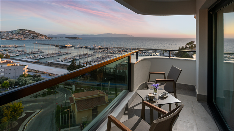 Elite World Hotels & Resorts otellerinin kolaj görseli