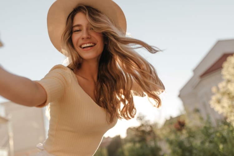 8 Life Philosophies That Will Help You Feel Happier