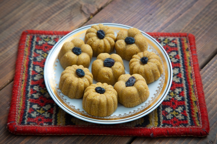 A Sweet Pause in Kazakh Cuisine: Zhent (Jent)
