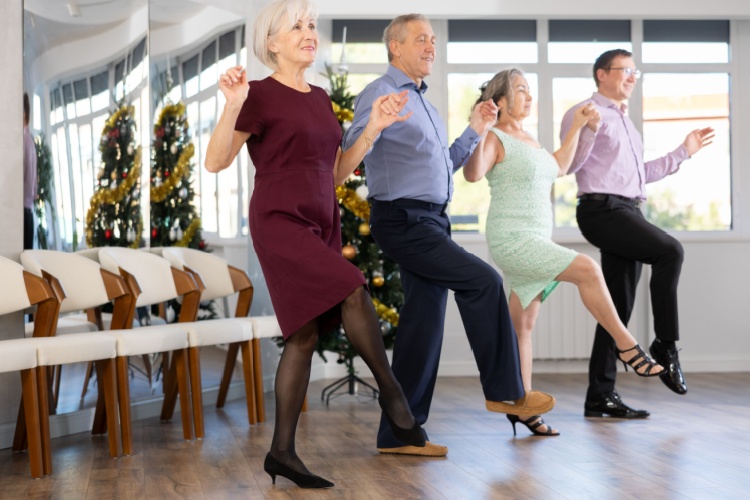 Yunan Kimliğinin Simgesi: Sirtaki