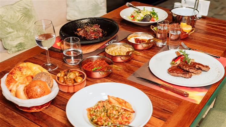 Winter Holiday Dining with Elite World Hotels & Resorts